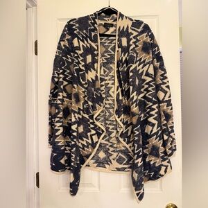 Lucky Brand Navy and Tan Open Cardigan